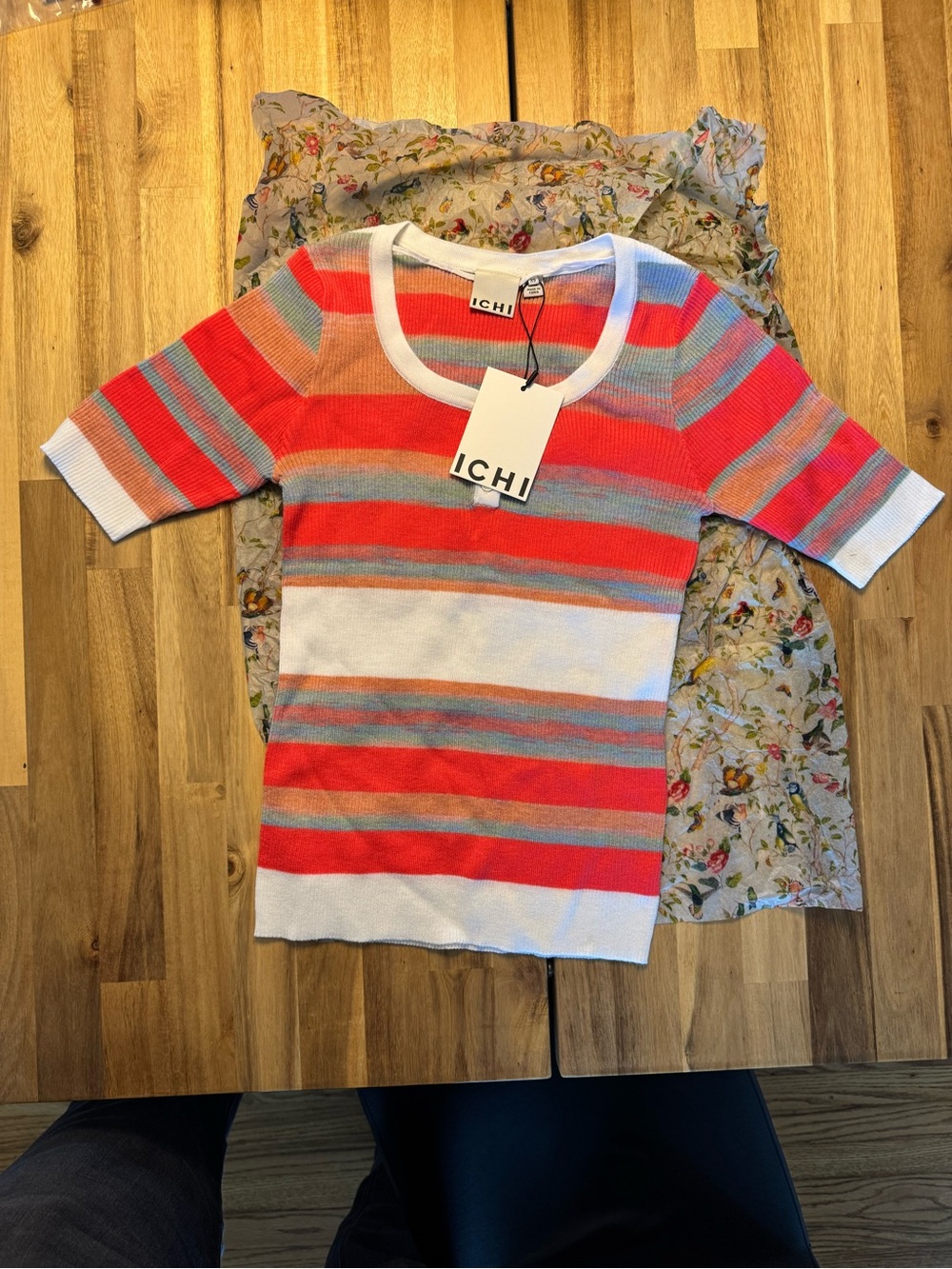 ICHI Size XS Coral & White Striped Short Sleeve Knit Top